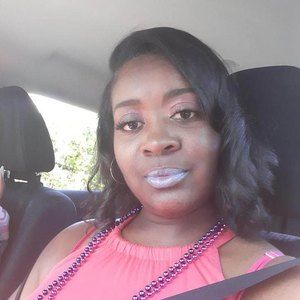 Meet your Posher, Nikki